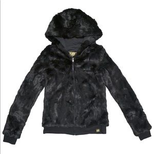 VS PINK Black Faux Fur Deluxe Zip Jacket💕🖤